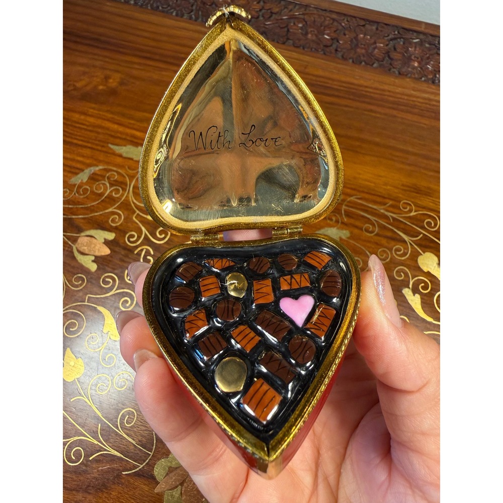 Vintage Rochard Limoges Heart Chocolate Box • Hand Painted Porcelain Trinket Box - Picture 9 of 17